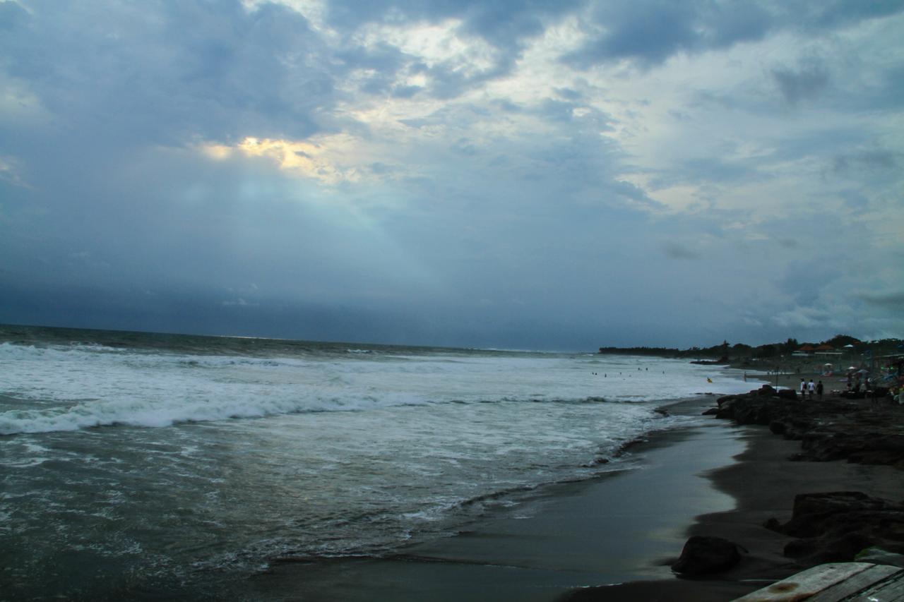 Bima Sakti Homestay Echo Beach Canggu ภายนอก รูปภาพ