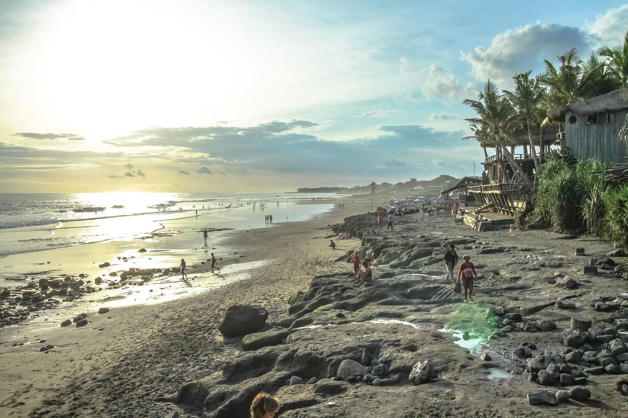 Bima Sakti Homestay Echo Beach Canggu ภายนอก รูปภาพ